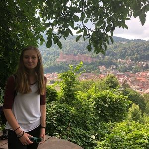 Meet your Posher, Haley